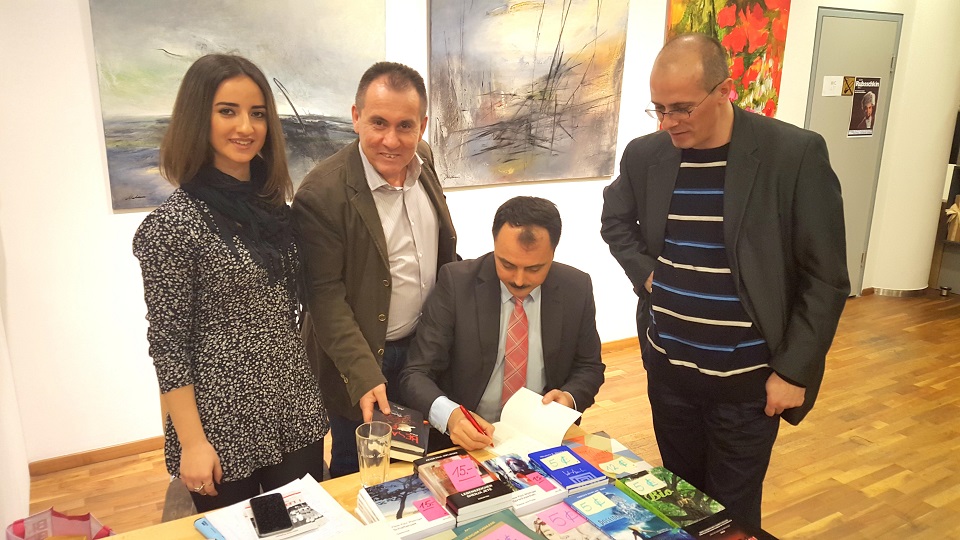 Foto-nga-ora-letrare-me-17-shkurt-2016-3 (1) (1) (1) (1) (1)